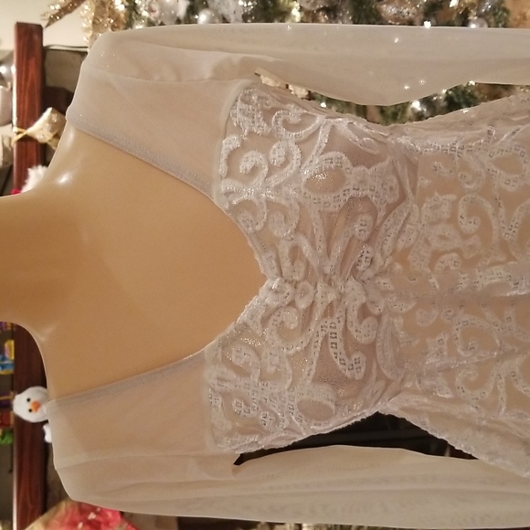 NWOT Beautiful Leotart - Picture 6 of 16